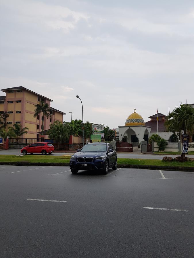 Kl Backpackers @ Klia Albergue Sepang Exterior foto